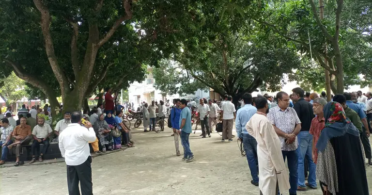 কর্মবিরতি পালন করছেন শিক্ষকরা